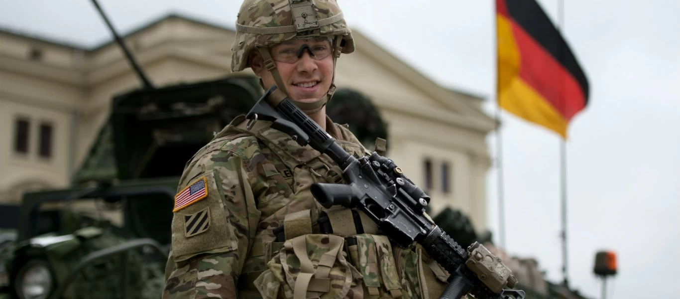  Η Γερμανίδα υπουργός Άμυνας χαιρετίζει την απόφαση του Λευκού Οίκου για παραμονή των αμερικανικών δυνάμεων